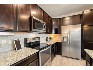 Photo #5: 4134381 Listing