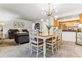 Photo #2: 4134917 Listing