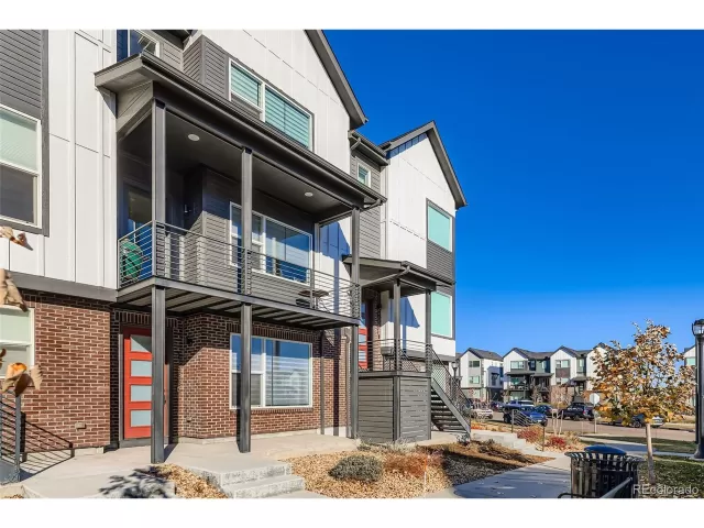 MLS: 4138963 Condo For Sale