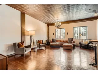 Photo #3: 4140617 Listing 