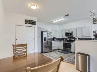 Photo #5: 4142213 Listing