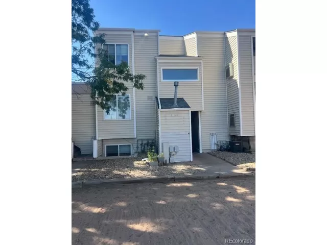 MLS: 4143701 Condo For Sale