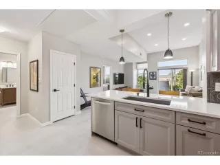 Photo #4: 4147757 Listing