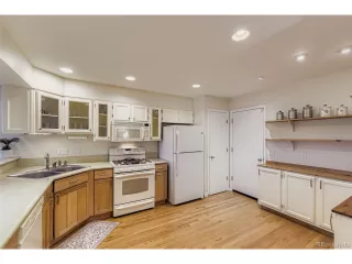 Photo #5: 4148260 Listing