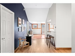 Photo #5: 4149526 Listing