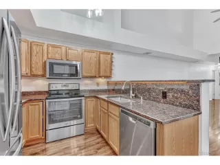 Photo #5: 4151800 Listing 