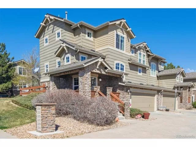 MLS: 4152412 Condo For Sale