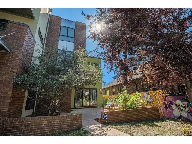 MLS: 4153177 Condo For Sale