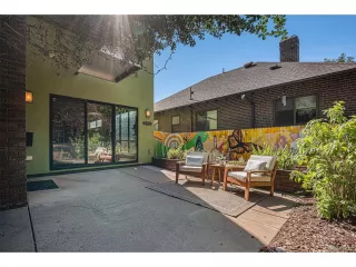 Photo #2: 4153177 Listing