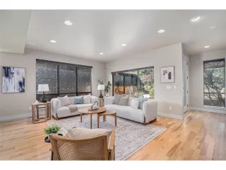 Photo #5: 4153177 Listing