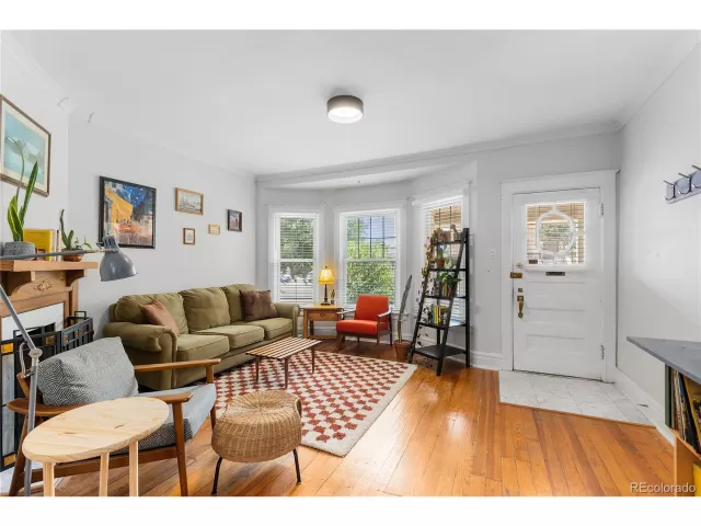 MLS: 4153527 Condo For Sale