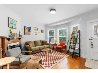 Photo #6: 4153527 Listing