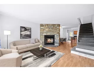 Photo #2: 4157271 Listing