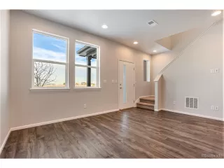 Photo #2: 4157781 Listing