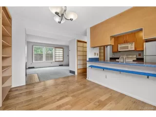 Photo #5: 4159662 Listing