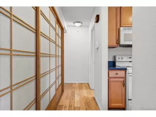 Photo #6: 4159662 Listing