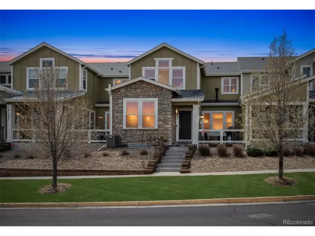 MLS: 4162866 Condo For Sale