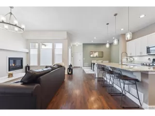 Photo #2: 4162866 Listing 