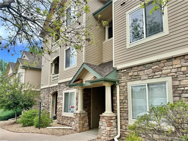 MLS: 4163965 Condo For Sale