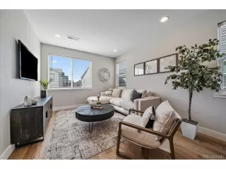 Photo #6: 4165505 Listing 