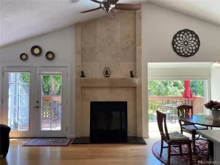 Photo #4: 4166537 Listing