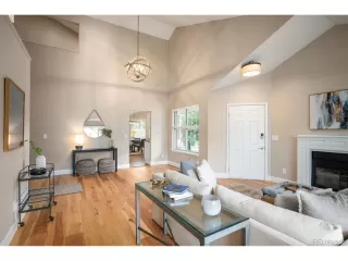 Photo #6: 4167176 Listing