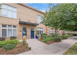 More Details about MLS # 4167962 : 180 ROSLYN ST 1207 DENVER CO 80230