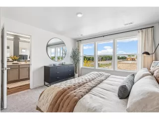 Photo #5: 4168968 Listing