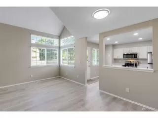 Photo #6: 4169271 Listing 