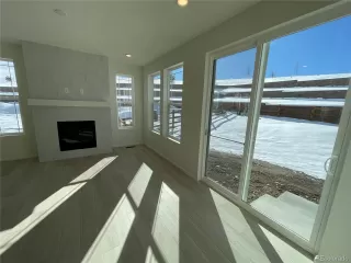 Photo #4: 4169445 Listing