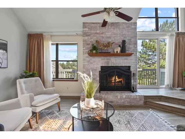 MLS: 4173386 Condo For Sale