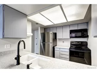 Photo #2: 4174749 Listing