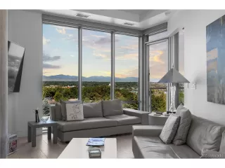 LAKEHOUSE 17 Condos for Sale