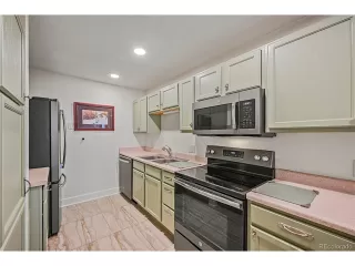 Photo #5: 4178421 Listing 