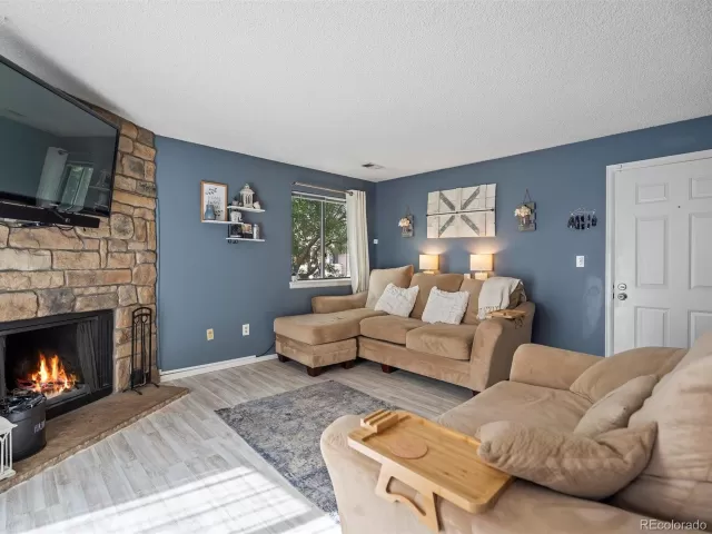 MLS: 4178467 Condo For Sale