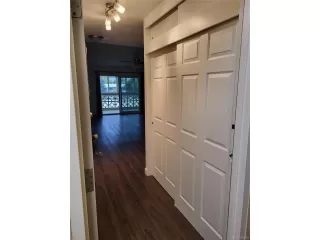 Photo #4: 4178860 Listing