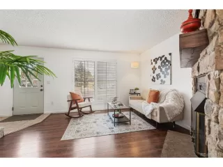 Photo #4: 4180117 Listing