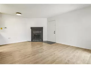 Photo #5: 4180627 Listing 