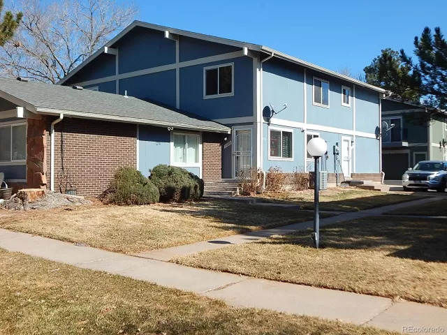 MLS: 4181982 Condo For Sale