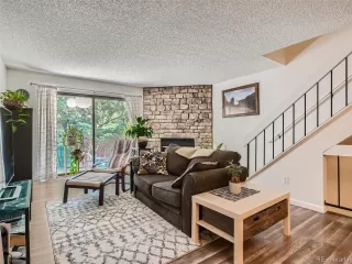 Photo #4: 4183657 Listing