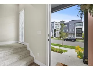 Photo #2: 4185784 Listing