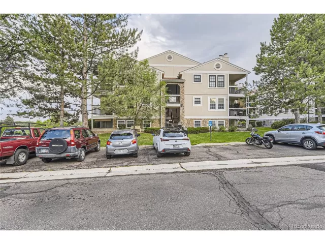 MLS: 4188236 Condo For Sale