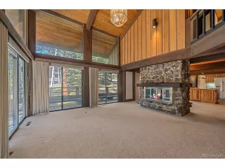 Photo #3: 4195038 Listing