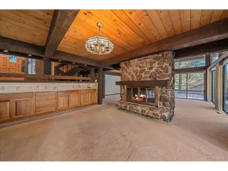 Photo #5: 4195038 Listing