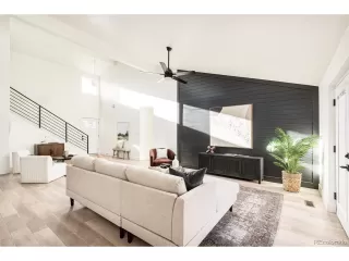 Photo #5: 4195401 Listing 