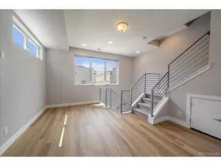 Photo #5: 4197089 Listing