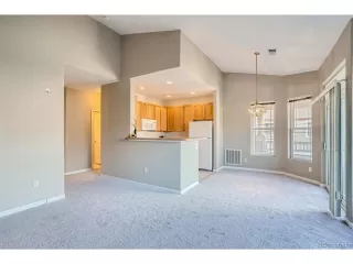 Photo #2: 4198163 Listing 