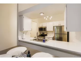 Photo #4: 4201571 Listing 