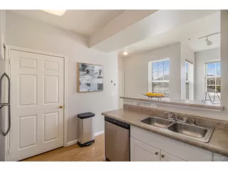 Photo #5: 4202727 Listing 