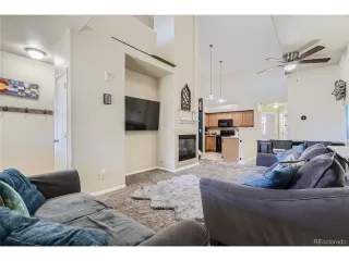 Photo #3: 4203590 Listing 